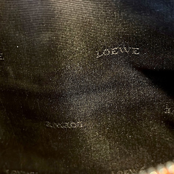 Vintage Loewe Senda Orange Pebbled Leather Logo Embossed Crossbody Bag - Picture 11 of 13